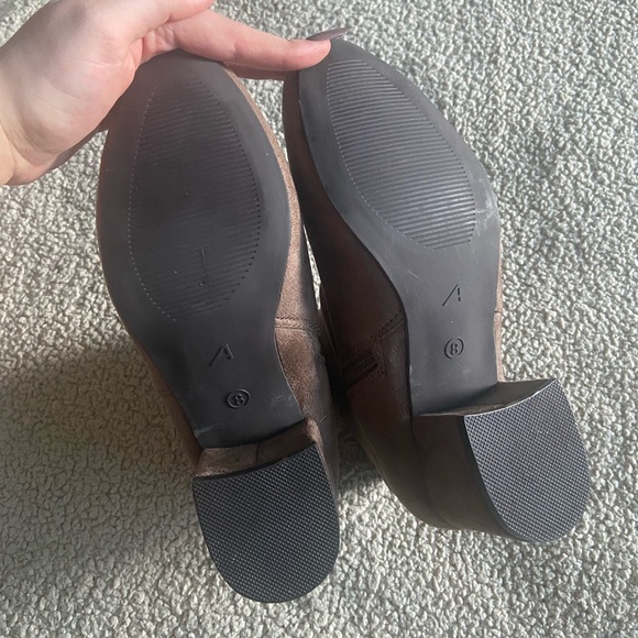🔸 Ardene 🔸 tan booties - Picture 3 of 6